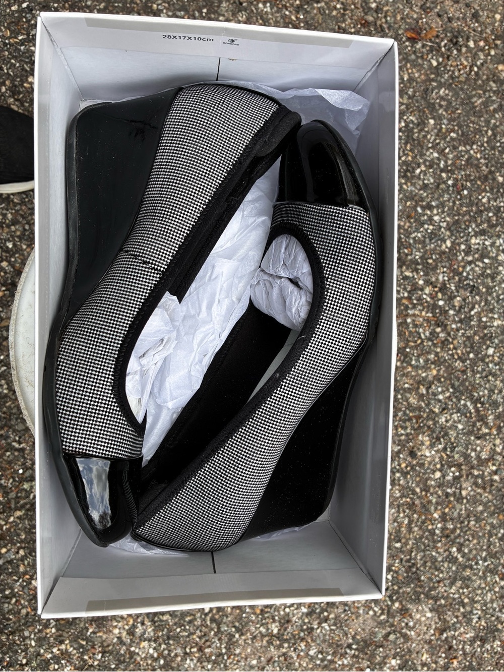 Anne Klein Black Multi Memory Foam Slip-On wedges size 9